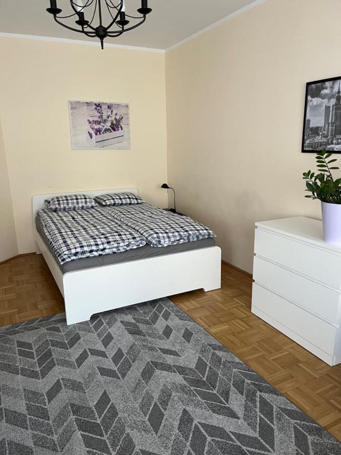 Apartment Kabaty Varşovia Exterior foto